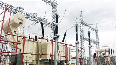 Gắn biển công trình tăng cường giải phóng công suất nguồn năng lượng tái tạo tại Ninh Thuận
