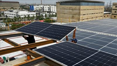 Làn sóng chuyển dịch sang năng lượng sạch