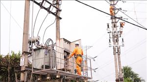 EVNNPC tiếp tục triển khai đồng bộ các nhiệm vụ trọng tâm nhằm đảm bảo cung ứng điện an toàn, ổn định