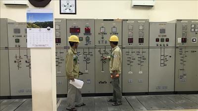 Nghiệm thu công trình thay dây siêu nhiệt đường dây 220kV Bến Tre - Mỹ Tho