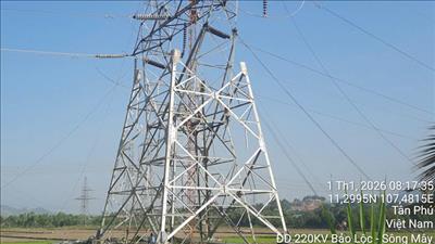 “Thi công xuyên Tết” trên các công trình truyền tải điện quốc gia