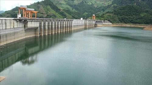 Đẩy nhanh việc đăng ký, cấp phép khai thác tài nguyên nước đối với các công trình thủy lợi