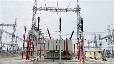 Đóng điện công trình đáp ứng nhu cầu phụ tải điện của tỉnh Hưng Yên
