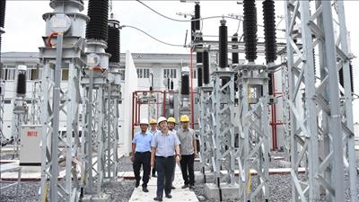 Đóng điện xung kích MBA và các thiết bị trạm 110kV Phú Xuyên (Hà Nội)