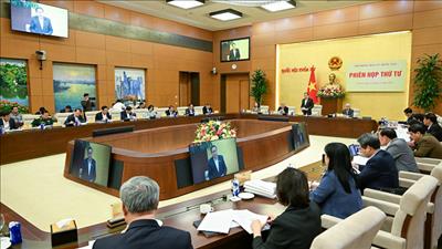 Chủ tịch Quốc hội Trần Thanh Mẫn chủ trì phiên họp thứ tư của Hội đồng Bầu cử quốc gia