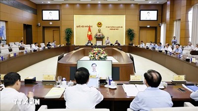 Ủy ban Thường vụ Quốc hội cho ý kiến về Luật Nhà ở và Luật Kinh doanh bất động sản