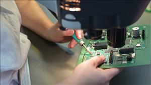 Tiêu chí doanh nghiệp thực hiện dự án sản xuất thiết bị điện tử được hưởng ưu đãi về thuế thu nhập doanh nghiệp