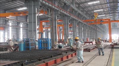 Sản lượng công nghiệp tăng 1,8% trong 4 tháng đầu năm