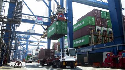 GDP tăng 8,02%, Việt Nam được truyền thông quốc tế coi là điểm sáng của châu Á