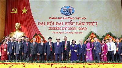 Thủ tướng: Xây dựng phường Tây Hồ kiểu mẫu, đi đầu, đặt mục tiêu đột phá cao hơn mặt bằng chung