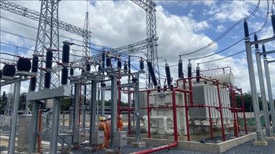 Đóng điện trạm biến áp 220kV Tân Biên
