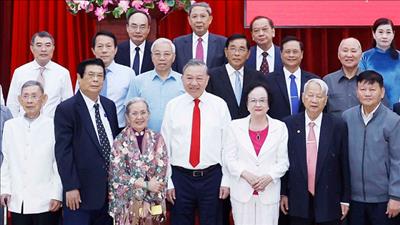 Tổng Bí thư Tô Lâm gặp mặt các đồng chí nguyên Ủy viên Trung ương Đảng khu vực phía Nam