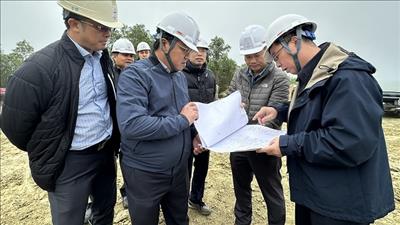 Kiểm tra tiến độ thi công đường dây 500kV Quỳnh Lưu - Thanh Hóa và TBA 500kV Thanh Hóa
