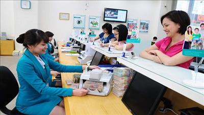 Yêu cầu giảm phí dịch vụ thanh toán ngân hàng