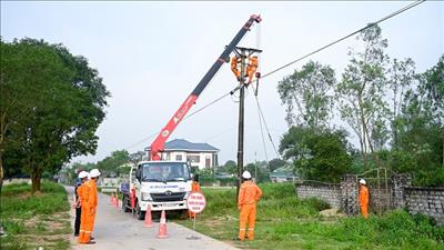 Ngành điện chuẩn bị các giải pháp ứng phó với áp thấp nhiệt đới và mưa lớn