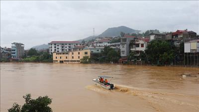 Quân đội sẵn sàng bay cứu hộ, cứu nạn, tiếp cận vùng bị chia cắt do mưa lũ