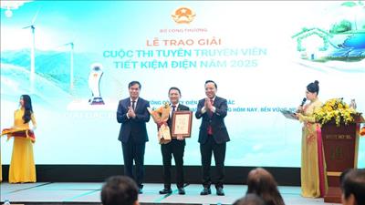 Trao giải cuộc thi Tuyên truyền viên tiết kiệm điện năm 2025