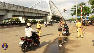 Hơn 18.000 