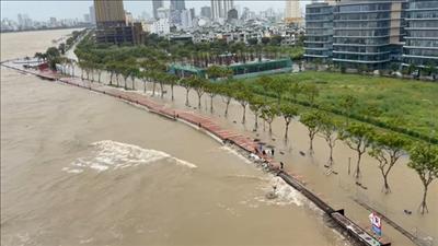 Tập trung ứng phó với mưa lũ, ngập lụt tại khu vực Trung Trung Bộ