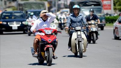 Trung Bộ nắng nóng gay gắt, kéo dài nhiều ngày
