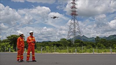 Phát triển hệ thống truyền tải điện đồng bộ với nguồn và nhu cầu phát triển phụ tải