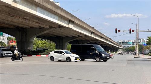 Bắc Bộ ngày nắng, Trung Bộ và Nam Bộ có mưa dông vài nơi