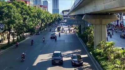 Bắc Bộ ngày nắng; Trung Bộ và Nam Bộ mưa dông, cục bộ có nơi mưa rất to