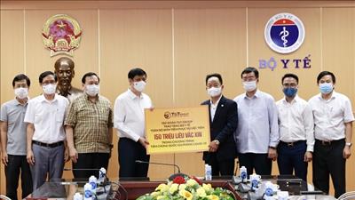 T&T Group tài trợ toàn bộ bơm kim tiêm cho chiến dịch tiêm 150 triệu liều vắc xin phòng COVID-19