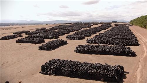 Australia tái chế lốp xe cũ thành vật liệu xây đường bền vững