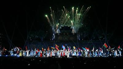 Lễ hội Văn hóa thế giới tại Hà Nội sẻ chia với đồng bào bị thiên tai