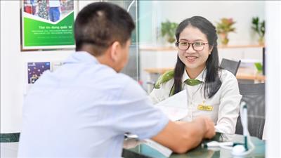 Vietcombank công bố giảm đồng loạt lãi suất tiền vay giai đoạn 3 cho khách hàng bị ảnh hưởng bởi dịch Covid-19