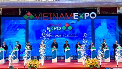 Khai mạc Hội chợ Thương mại Quốc tế Việt Nam 2025