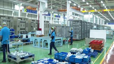 Việt Nam thu hút gần 27,72 tỷ USD vốn đầu tư nước ngoài trong năm 2022