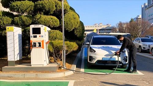 Nhiều quốc gia mở rộng chính sách hỗ trợ xe điện