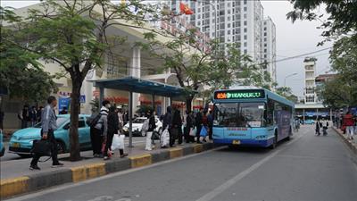 Hà Nội: Vận hành gần 50.000 lượt xe buýt phục vụ nhu cầu của người dân dịp cao điểm Tết