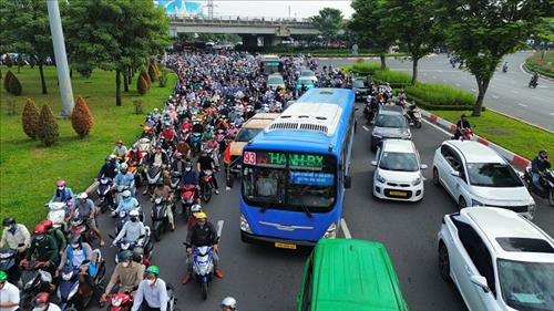 Đề xuất 3 phương án miễn phí vé xe buýt tại TPHCM