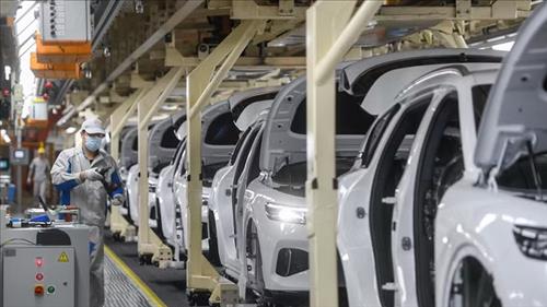 Trung Quốc dẫn đầu tuyệt đối trên thị trường xe điện năm 2025