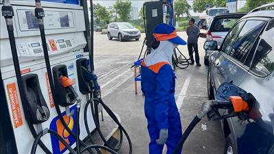 Bộ Công Thương bỏ mặt hàng dầu hỏa trong điều hành giá xăng dầu định kỳ