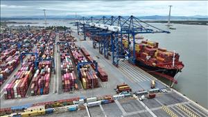 Cắt giảm thủ tục xuất nhập khẩu, tạo thuận lợi cho hoạt động thương mại quốc tế của doanh nghiệp