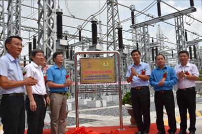 EVN HANOI khánh thành, gắn biển công trình nâng công suất trạm biến áp 110kV Tía