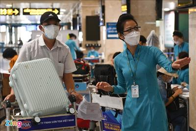 Bộ GTVT: Bỏ thủ tục viết cam kết khi đi máy bay, tàu hỏa