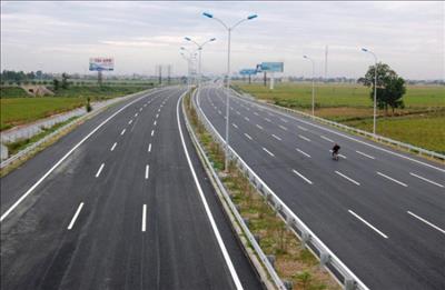 Khởi công hai dự án cao tốc Bắc - Nam trong tháng 8
