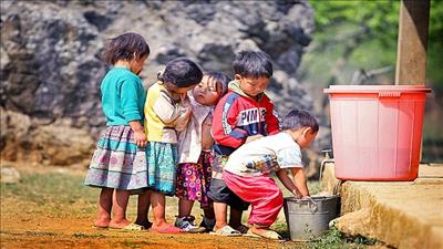 Phòng chống suy dinh dưỡng thấp còi cho trẻ em dân tộc thiểu số