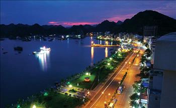 Điện lưới quốc gia “phủ sóng” các biển đảo