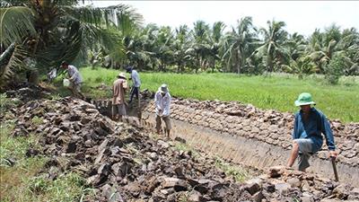 Bến Tre chủ động phòng, chống hạn mặn