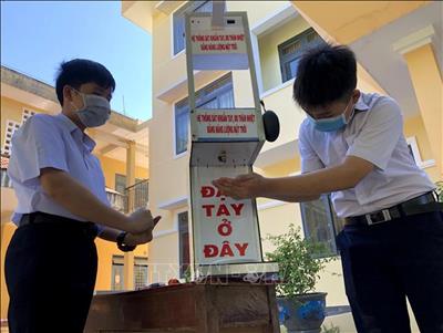 Sáng chế máy rửa tay tự động để phòng, chống dịch COVID-19