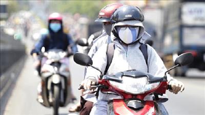 Nắng nóng kéo dài trên cả nước