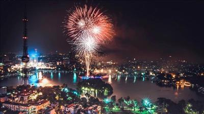 Hà Nội bắn pháo hoa tại tất cả các quận, huyện, thị xã chào đón Tết 2024