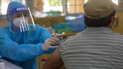 Tăng kháng thể chống Omicron từ việc tiêm trộn vaccine ngừa Covid-19
