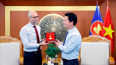 Việt Nam và Canada nâng tầm hợp tác trong lĩnh vực tài nguyên, môi trường